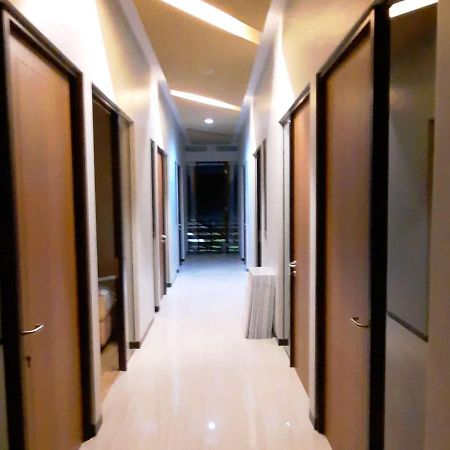 Phoenix Guest House 수라바야 외부 사진